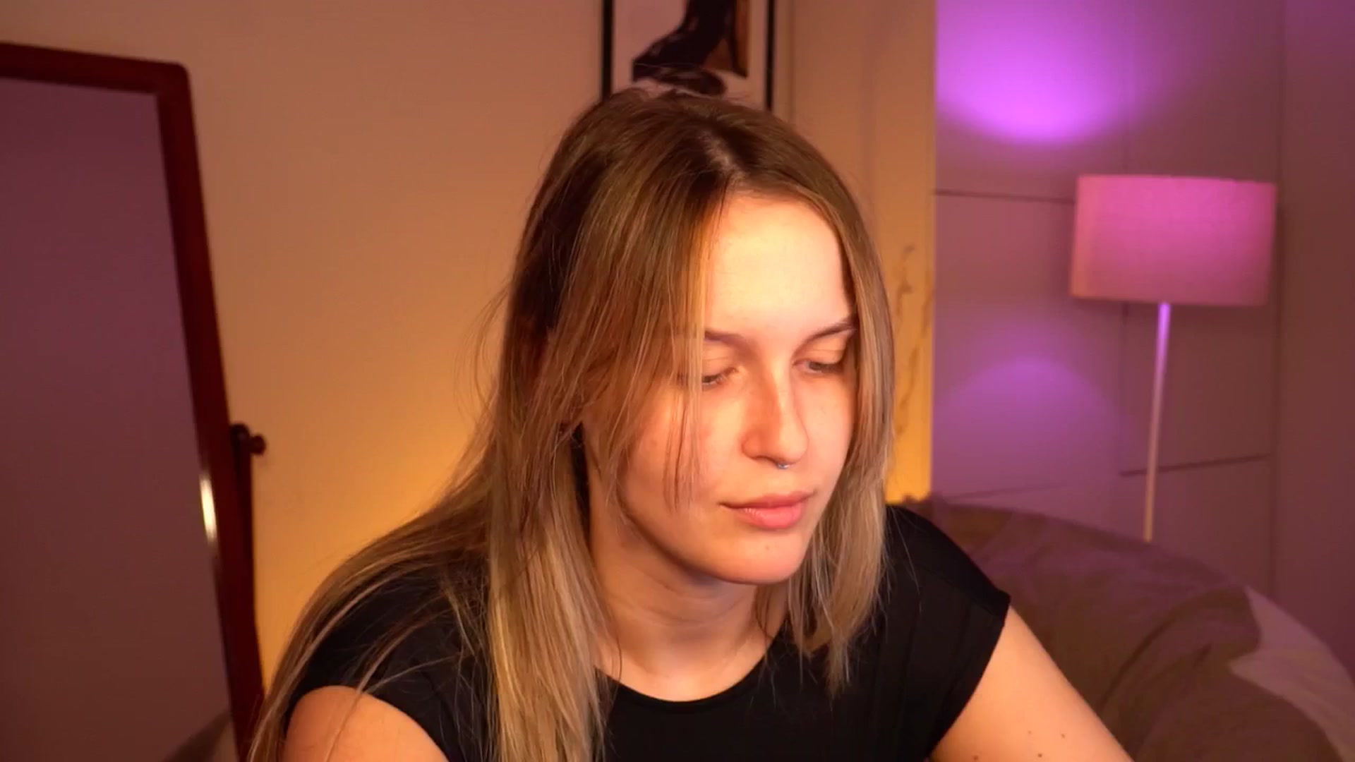 Gallery image thumbnail from sweetpulse_'s myfreecams stream on, 07/21/2024, 09:28 image 18 of 20