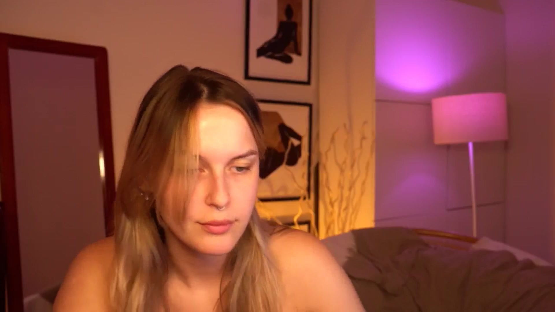 Gallery image thumbnail from sweetpulse_'s myfreecams stream on, 07/22/2024, 06:43 image 6 of 20