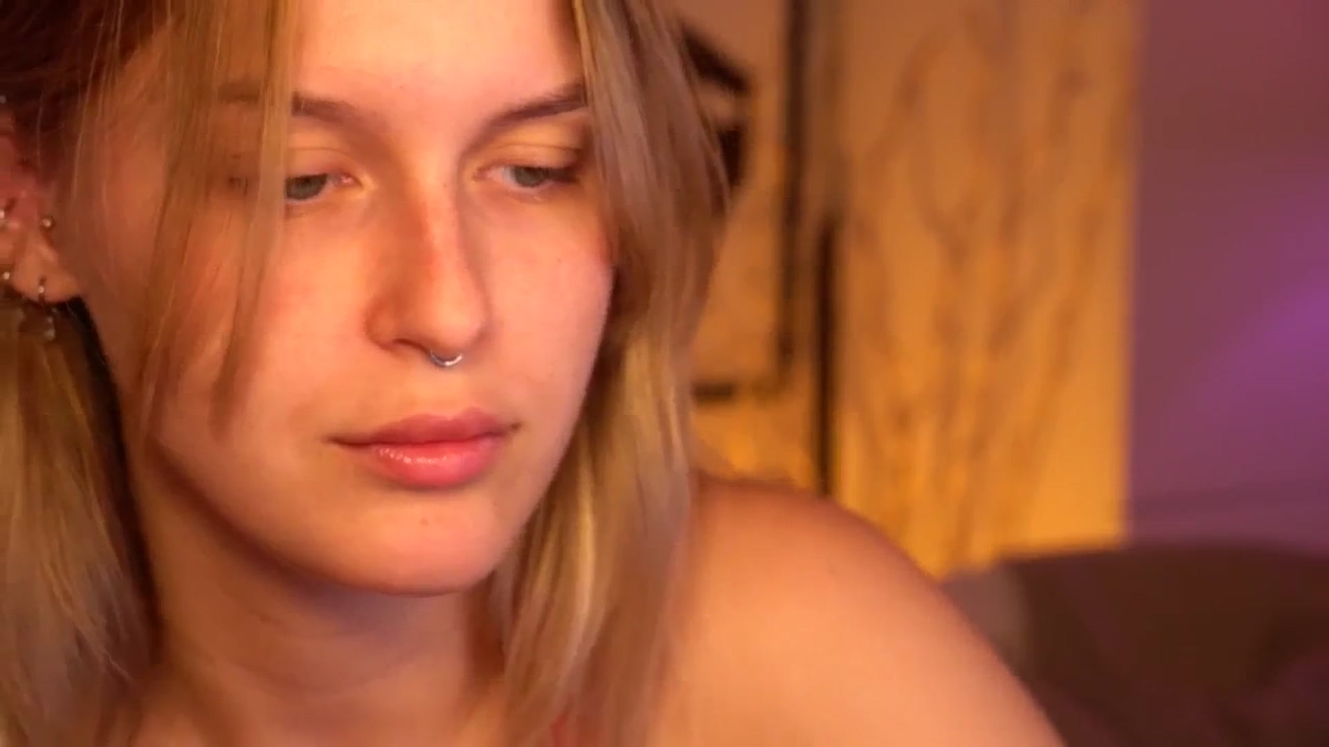 Gallery image thumbnail from sweetpulse_'s myfreecams stream on, 07/22/2024, 06:43 image 18 of 20