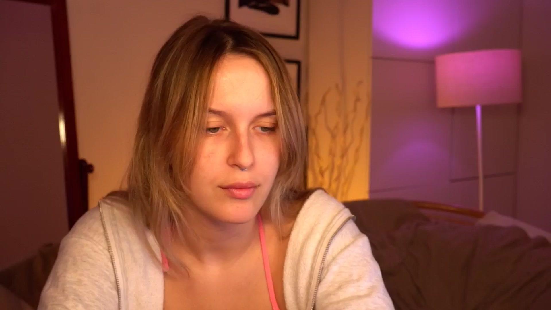 Gallery image thumbnail from sweetpulse_'s myfreecams stream on, 07/22/2024, 07:25 image 14 of 20