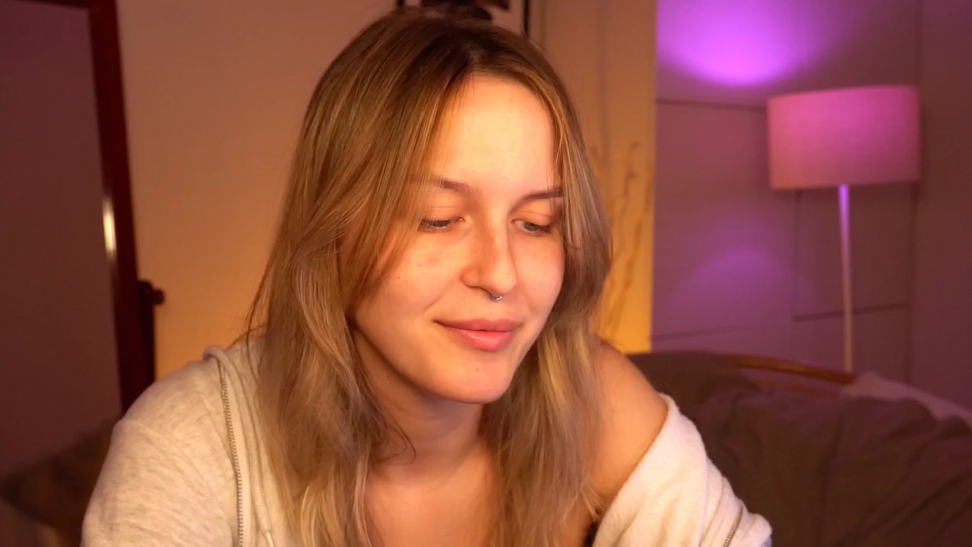Gallery image thumbnail from sweetpulse_'s myfreecams stream on, 07/22/2024, 07:25 image 17 of 20