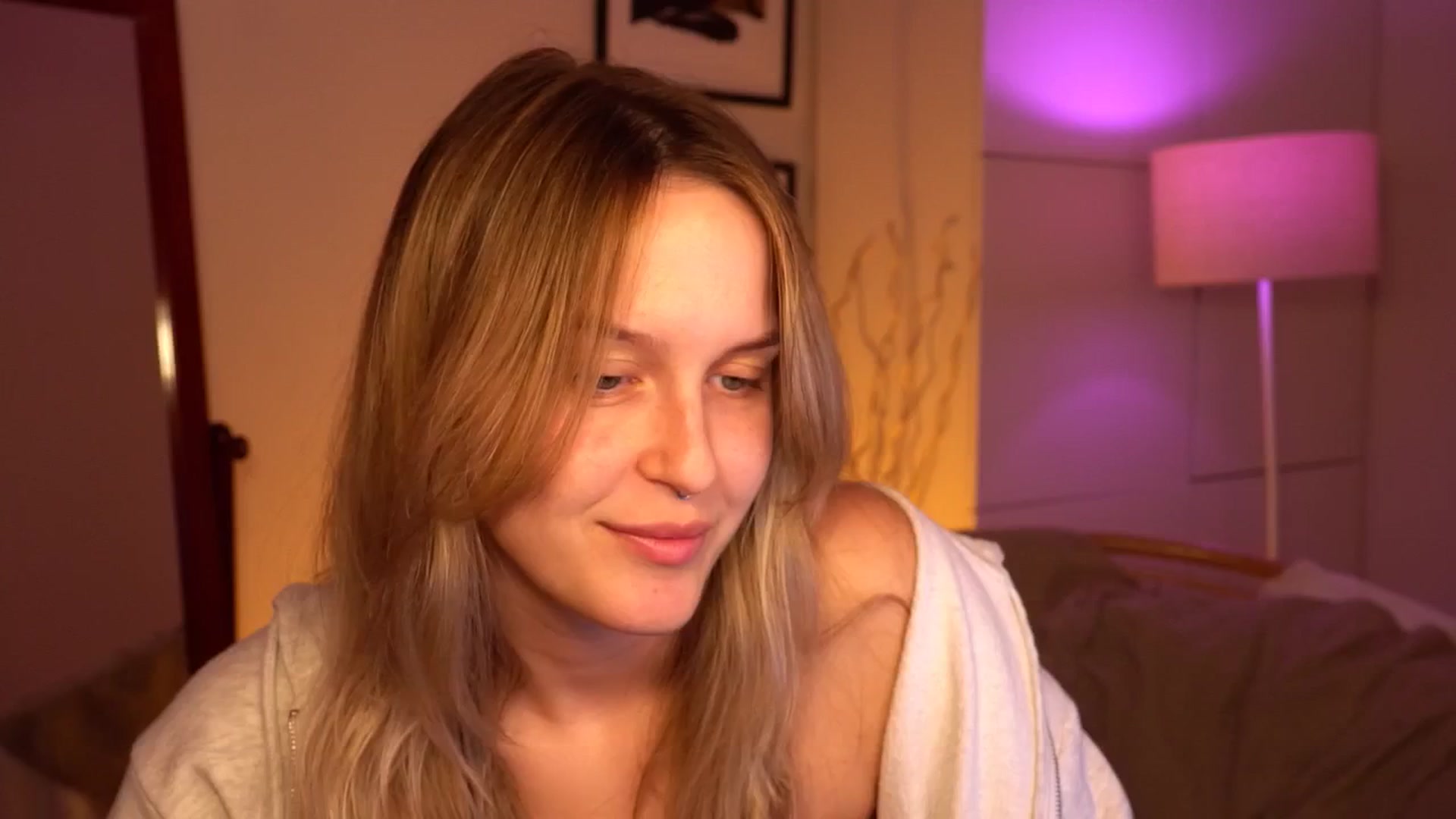 Gallery image thumbnail from sweetpulse_'s myfreecams stream on, 07/22/2024, 07:25 image 19 of 20