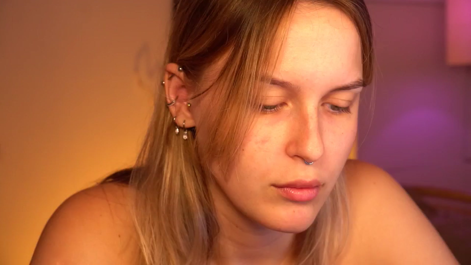 Gallery image thumbnail from sweetpulse_'s myfreecams stream on, 07/22/2024, 07:25 image 3 of 20