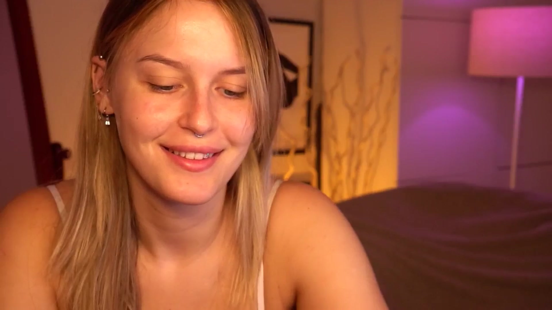 Gallery image thumbnail from sweetpulse_'s myfreecams stream on, 07/23/2024, 06:24 image 8 of 20