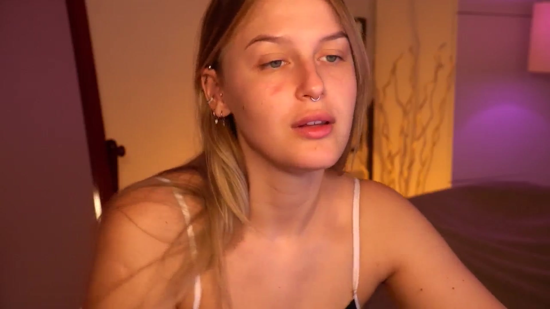 Gallery image thumbnail from sweetpulse_'s myfreecams stream on, 07/23/2024, 06:24 image 18 of 20