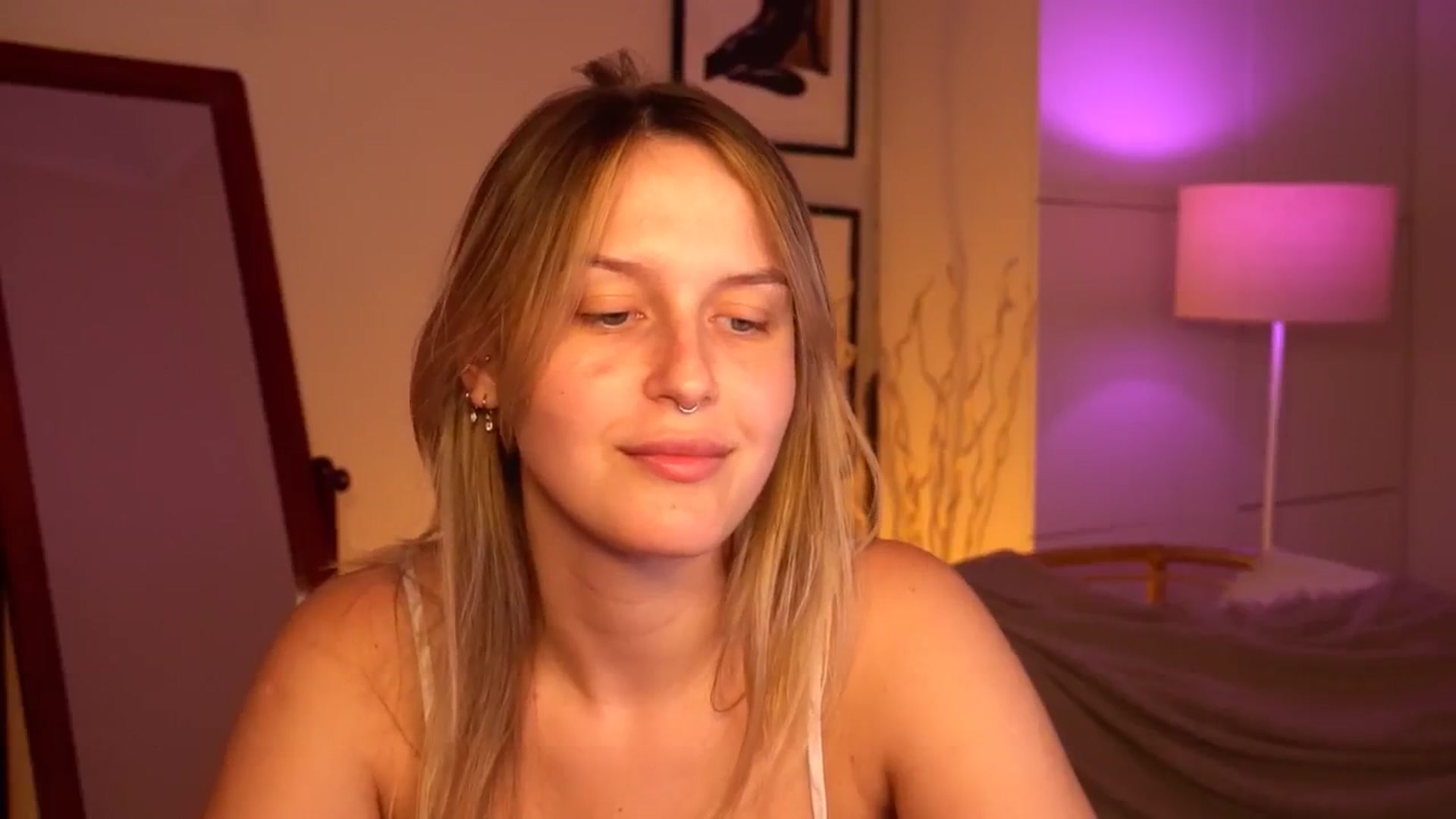 Gallery image thumbnail from sweetpulse_'s myfreecams stream on, 07/23/2024, 10:06 image 12 of 20