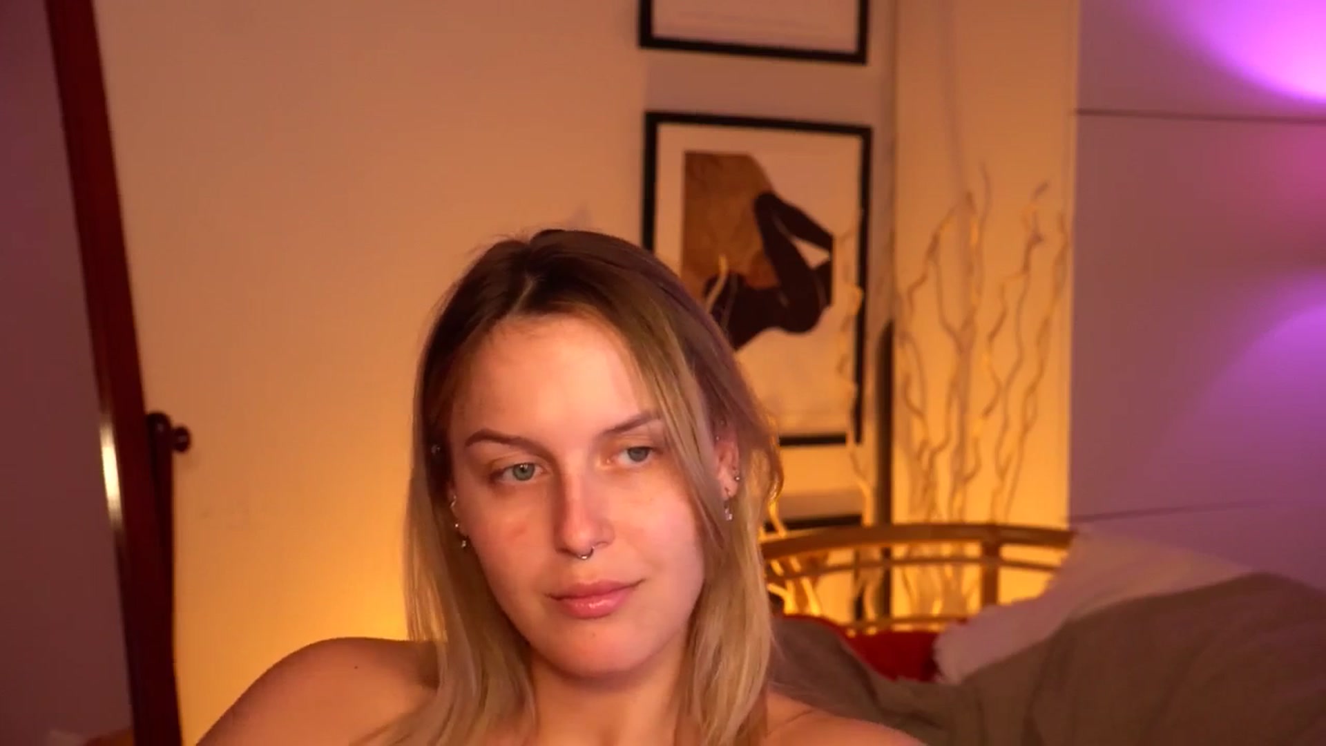 Gallery image thumbnail from sweetpulse_'s myfreecams stream on, 07/24/2024, 09:44 image 20 of 20