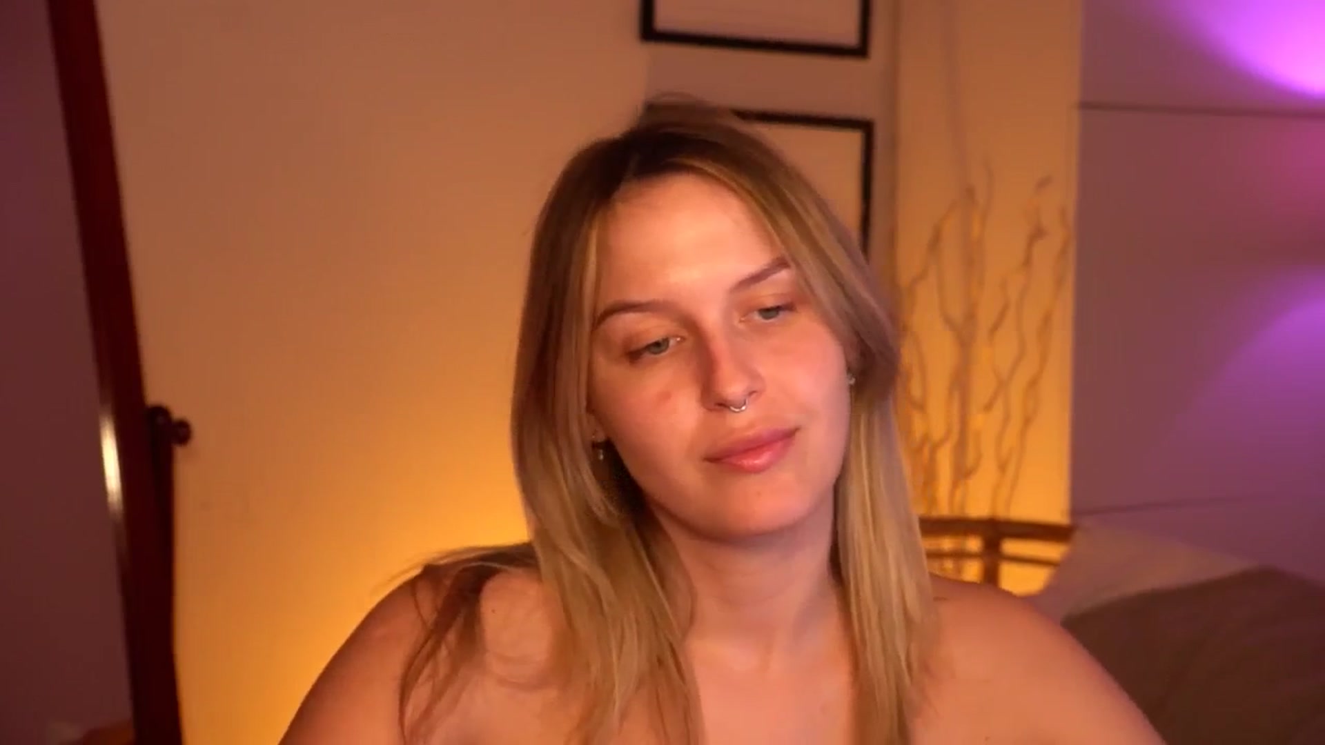 Gallery image thumbnail from sweetpulse_'s myfreecams stream on, 07/24/2024, 10:20 image 14 of 20