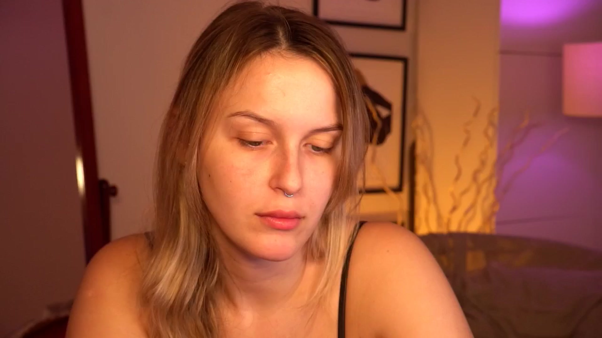 Gallery image thumbnail from sweetpulse_'s myfreecams stream on, 07/27/2024, 07:00 image 7 of 20
