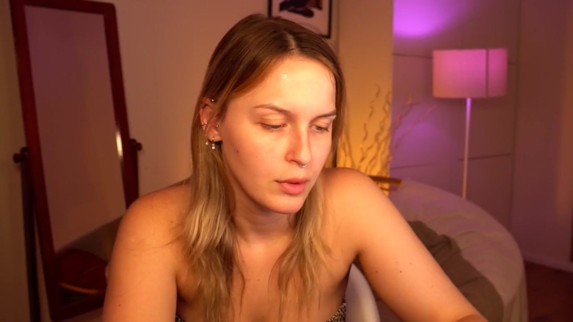 Gallery image thumbnail from sweetpulse_'s myfreecams stream on, 07/27/2024, 09:34 image 8 of 20