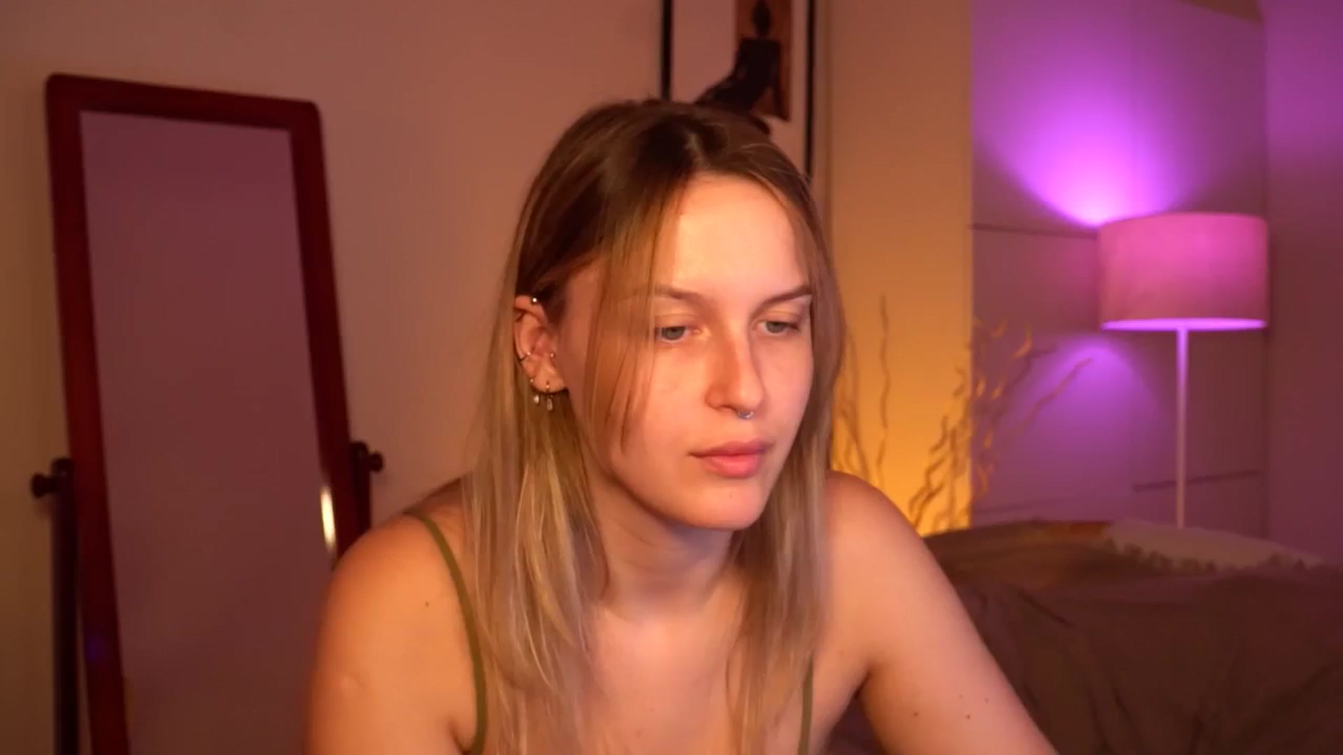 Gallery image thumbnail from sweetpulse_'s myfreecams stream on, 07/29/2024, 08:52 image 5 of 20