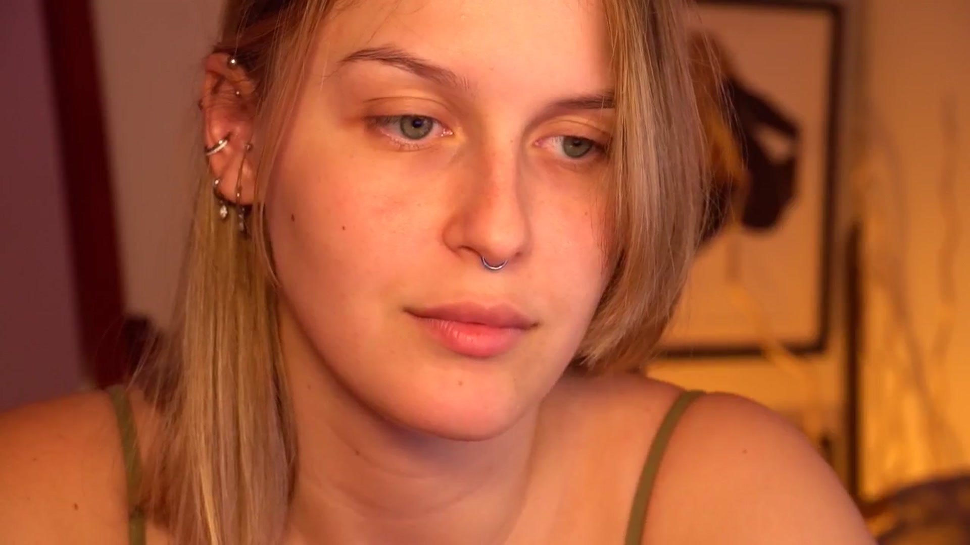 Gallery image thumbnail from sweetpulse_'s myfreecams stream on, 07/29/2024, 11:50 image 8 of 20