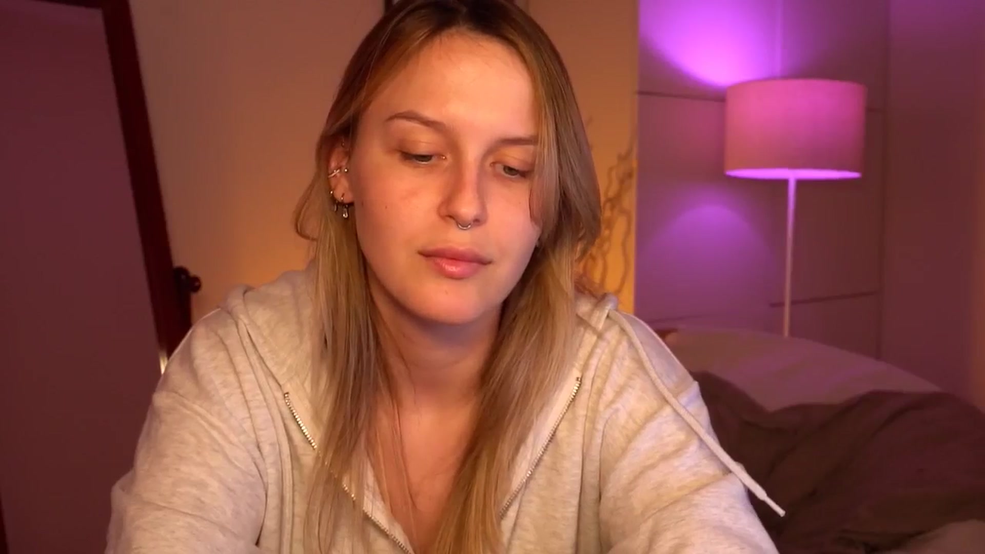 Gallery image thumbnail from sweetpulse_'s myfreecams stream on, 07/30/2024, 09:38 image 10 of 20