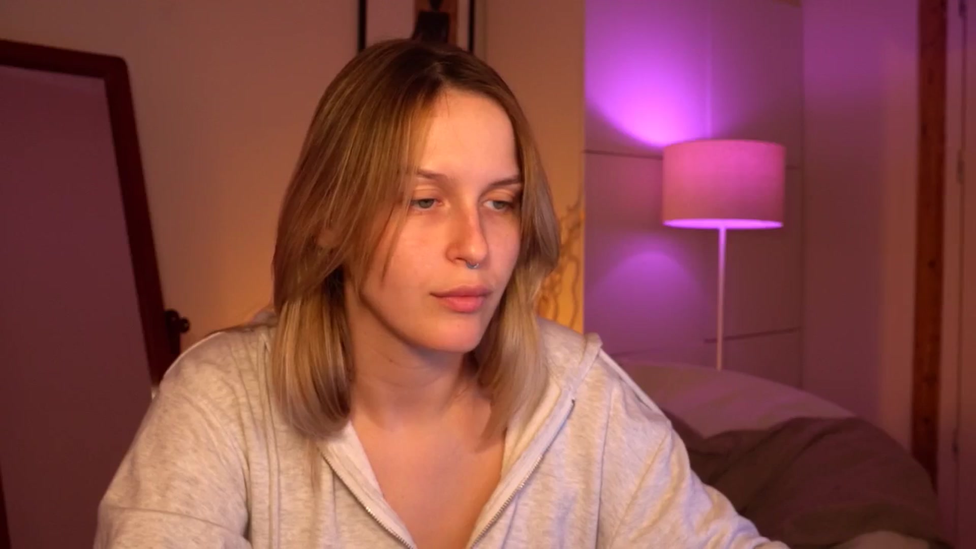 Gallery image thumbnail from sweetpulse_'s myfreecams stream on, 07/30/2024, 09:38 image 12 of 20