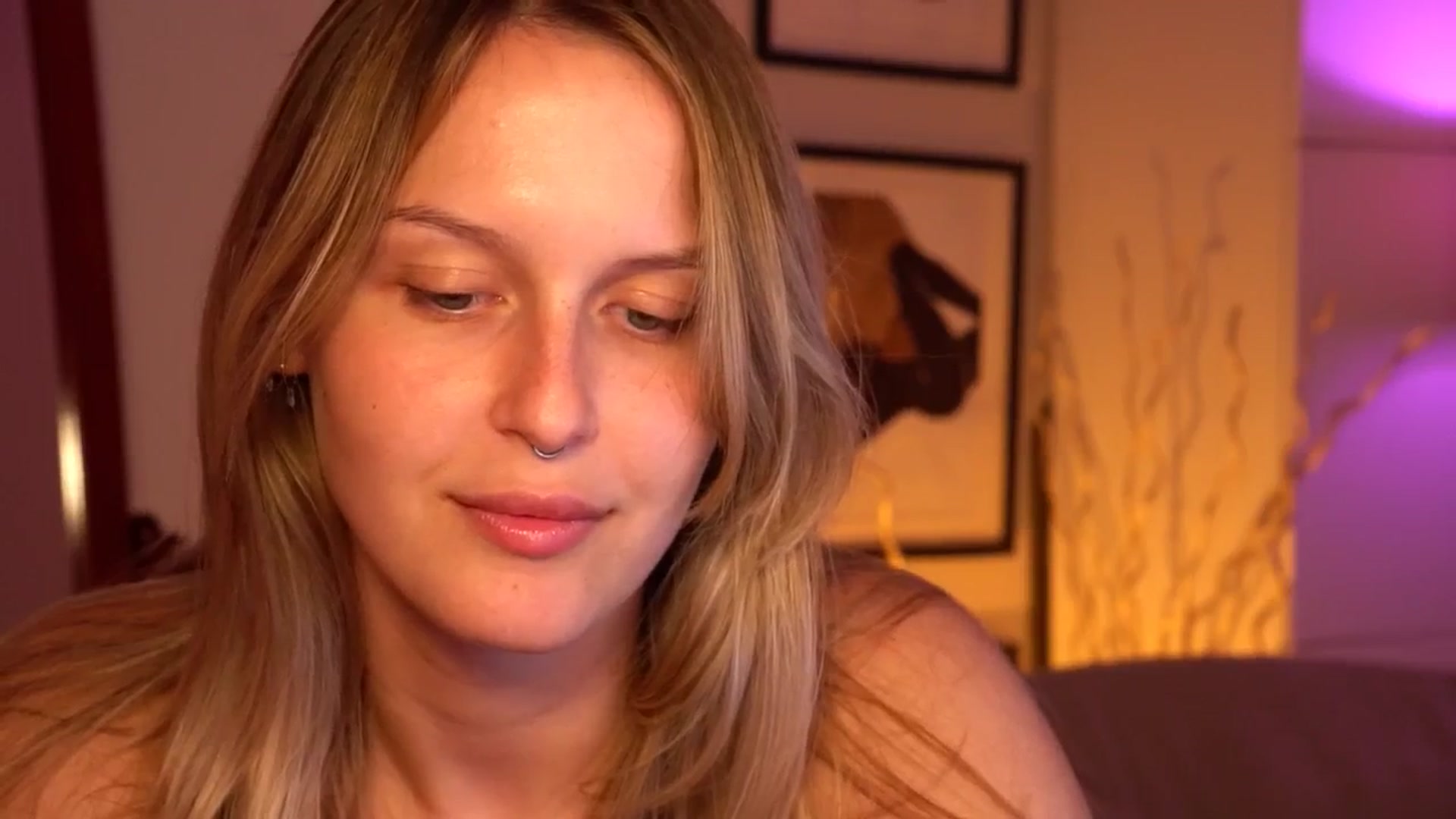 Gallery image thumbnail from sweetpulse_'s myfreecams stream on, 08/04/2024, 12:20 image 5 of 20