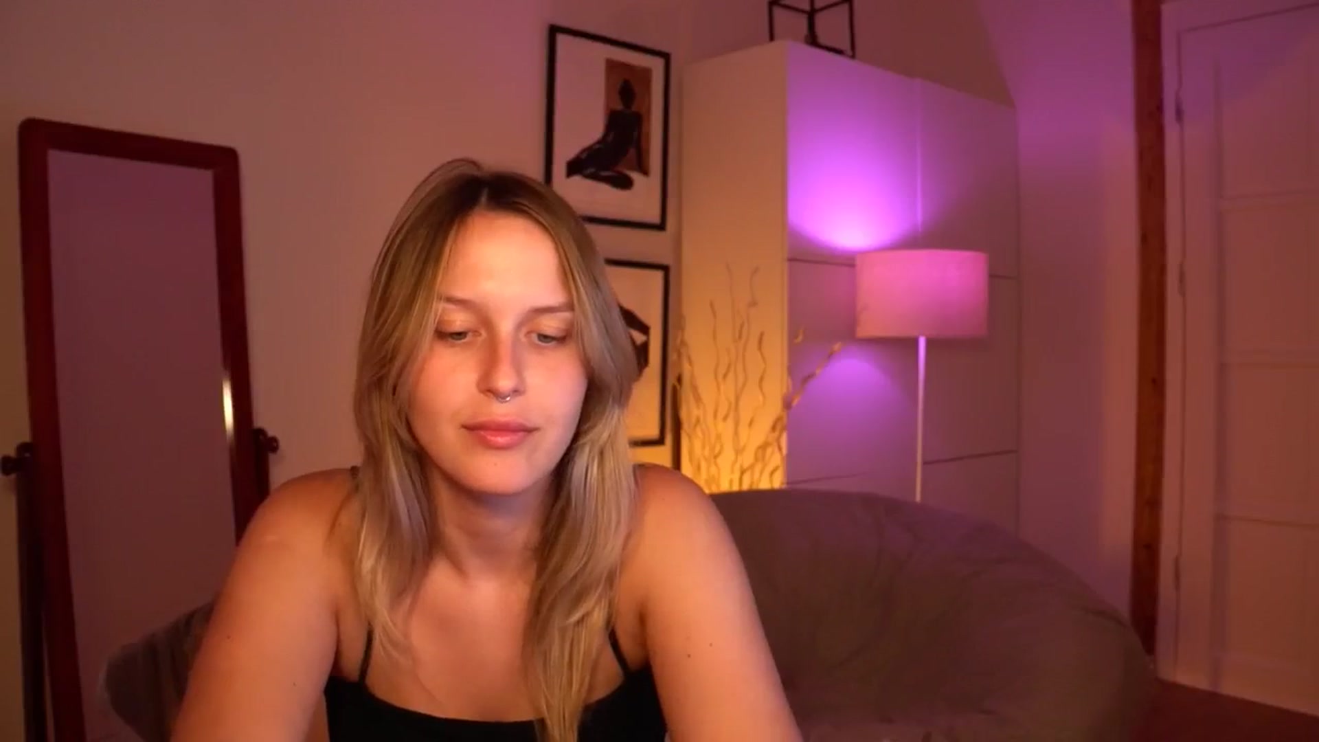 Gallery image thumbnail from sweetpulse_'s myfreecams stream on, 08/04/2024, 12:20 image 13 of 20