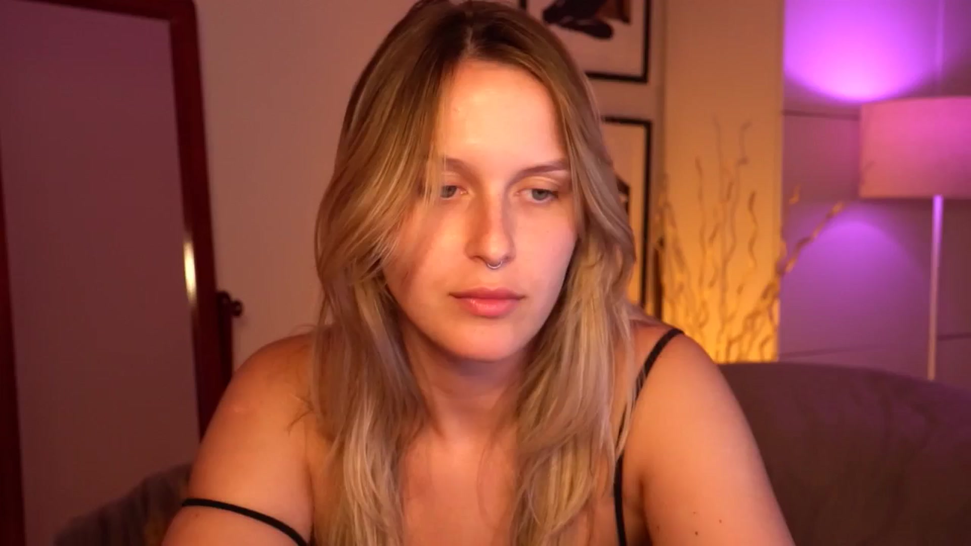 Gallery image thumbnail from sweetpulse_'s myfreecams stream on, 08/04/2024, 13:04 image 2 of 20