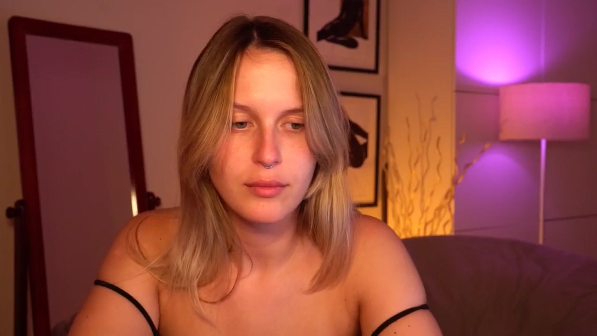 Gallery image thumbnail from sweetpulse_'s myfreecams stream on, 08/04/2024, 13:41 image 8 of 20