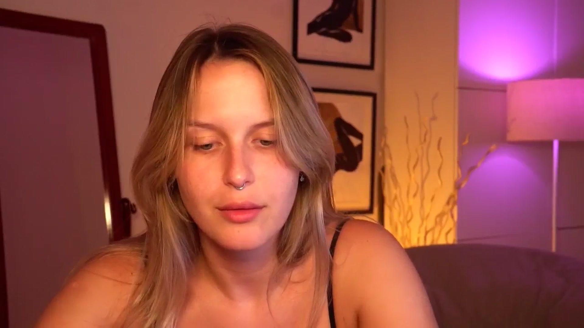 Gallery image thumbnail from sweetpulse_'s myfreecams stream on, 08/04/2024, 14:27 image 10 of 20