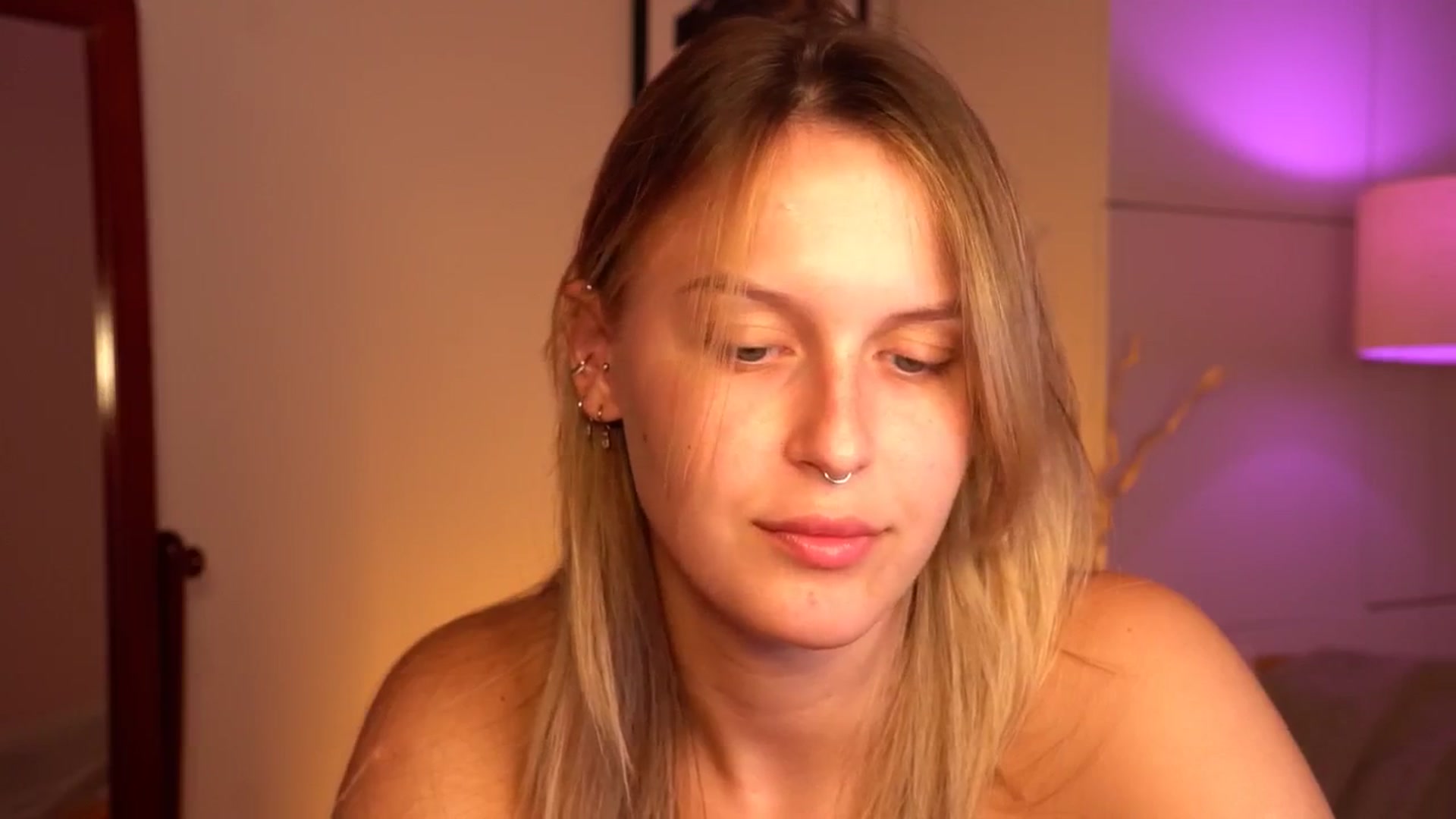 Gallery image thumbnail from sweetpulse_'s myfreecams stream on, 08/05/2024, 09:36 image 3 of 20