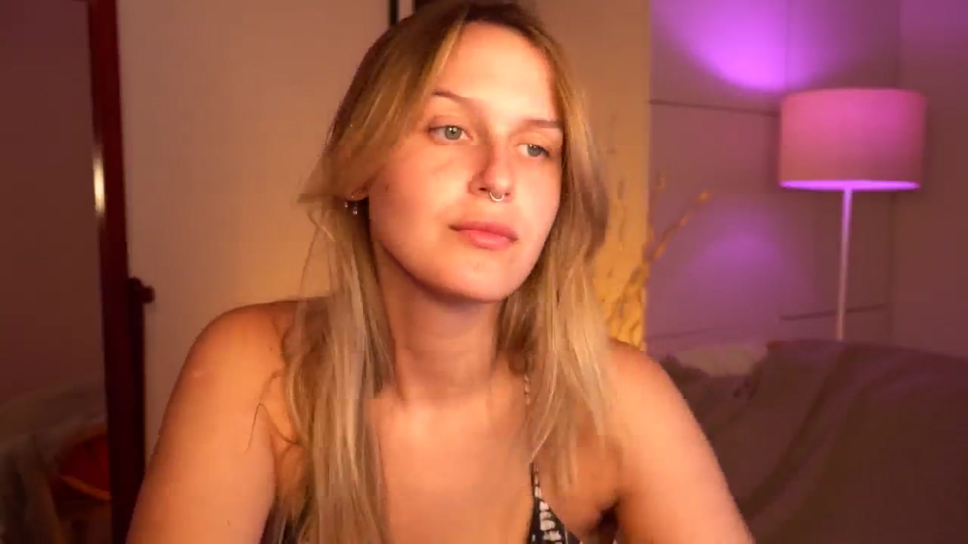 Gallery image thumbnail from sweetpulse_'s myfreecams stream on, 08/05/2024, 09:36 image 5 of 20