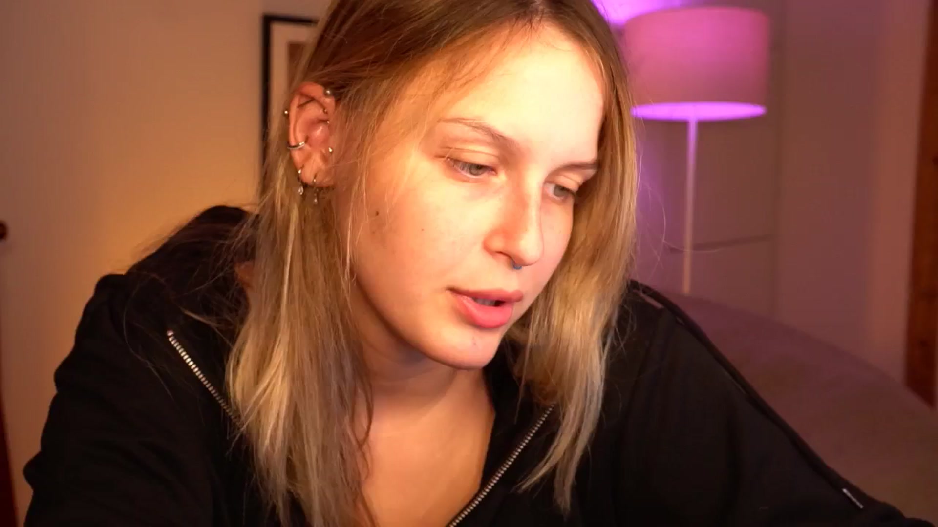 Gallery image thumbnail from sweetpulse_'s myfreecams stream on, 08/06/2024, 09:59 image 2 of 20