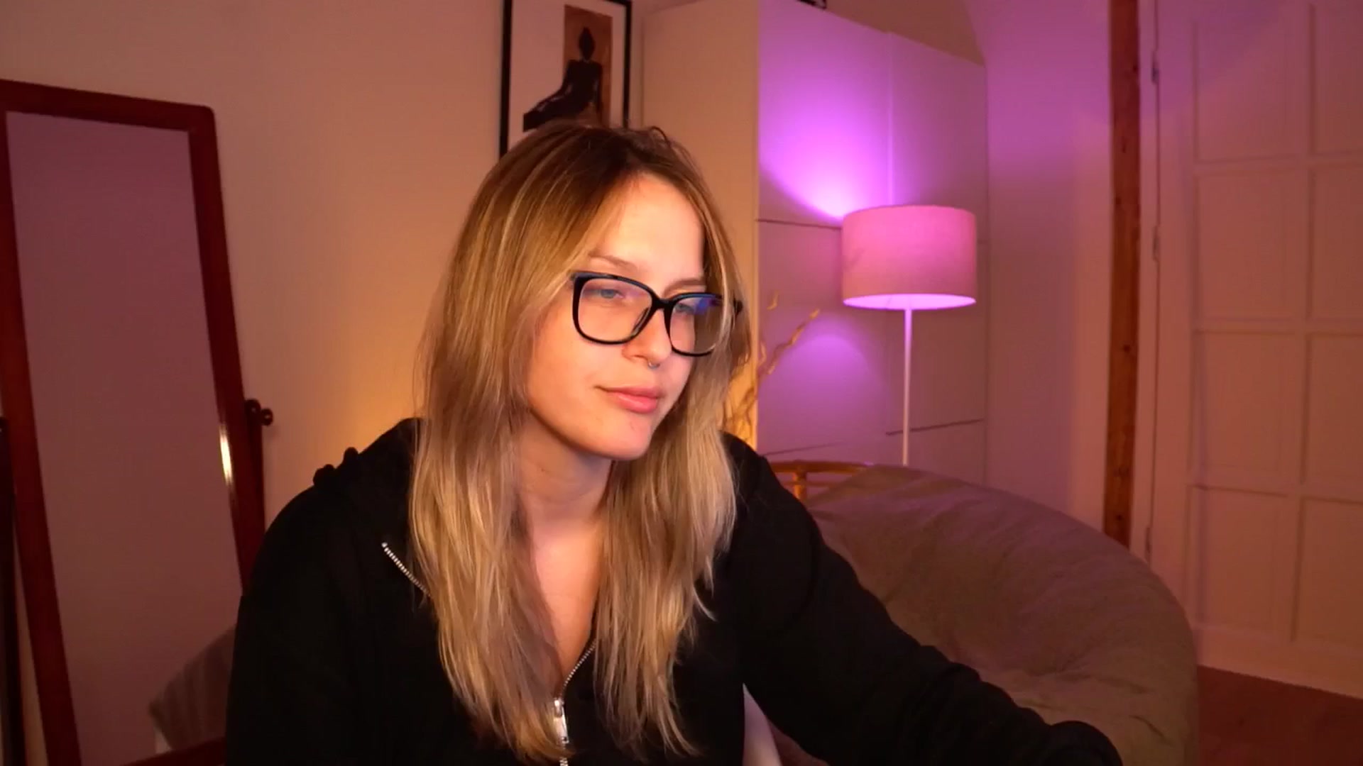 Gallery image thumbnail from sweetpulse_'s myfreecams stream on, 08/06/2024, 09:59 image 13 of 20