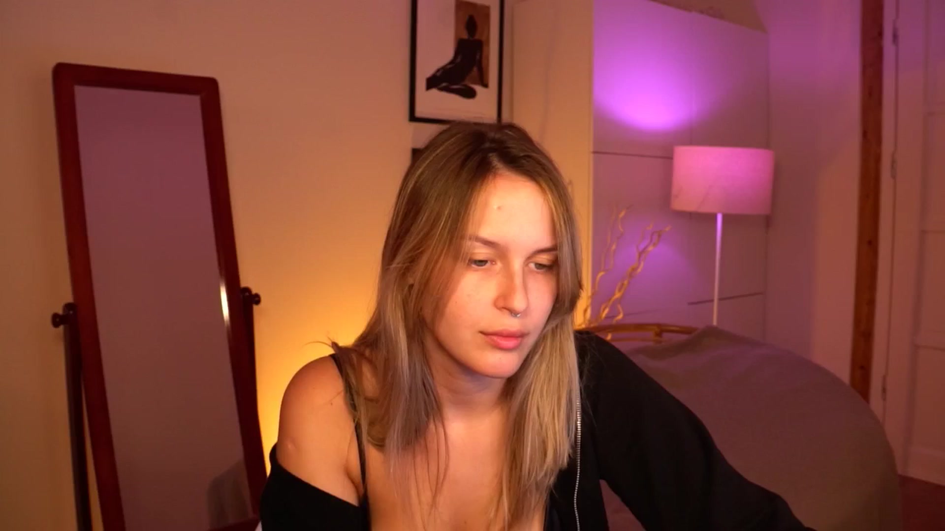 Gallery image thumbnail from sweetpulse_'s myfreecams stream on, 08/11/2024, 09:13 image 2 of 20