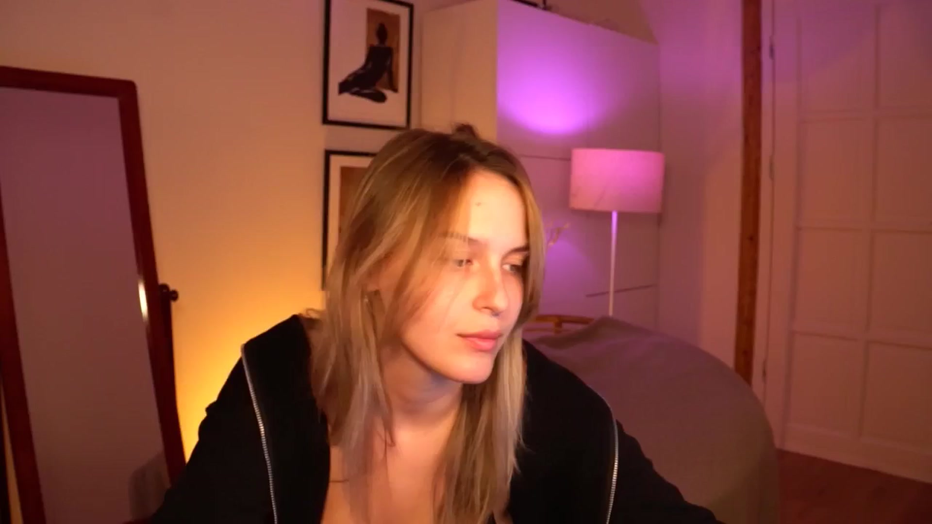 Gallery image thumbnail from sweetpulse_'s myfreecams stream on, 08/11/2024, 09:13 image 1 of 20