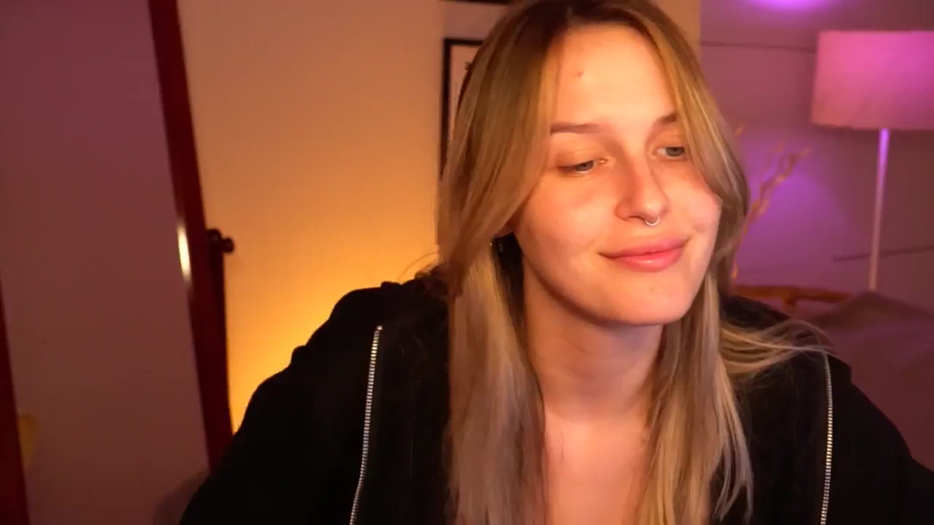 Gallery image thumbnail from sweetpulse_'s myfreecams stream on, 08/11/2024, 09:13 image 20 of 20