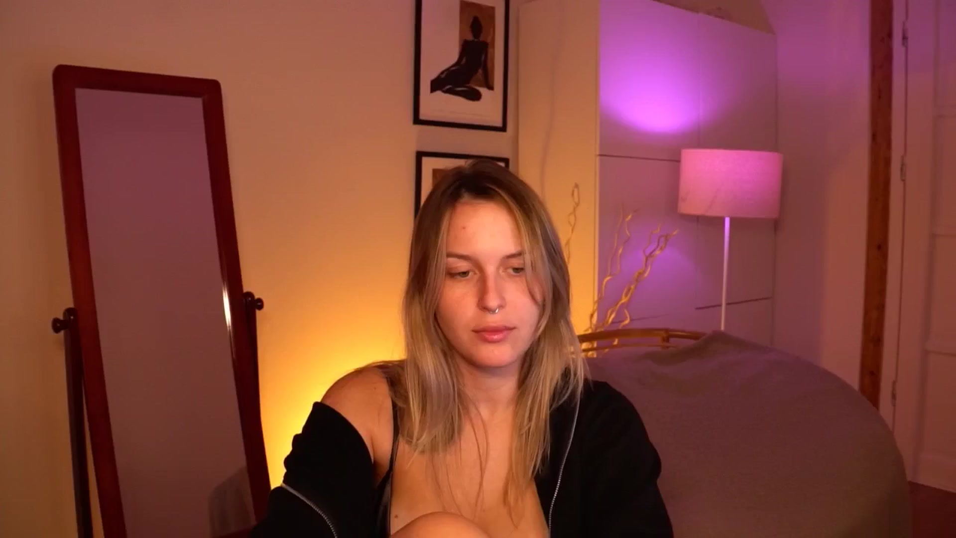 Gallery image thumbnail from sweetpulse_'s myfreecams stream on, 08/11/2024, 09:13 image 3 of 20