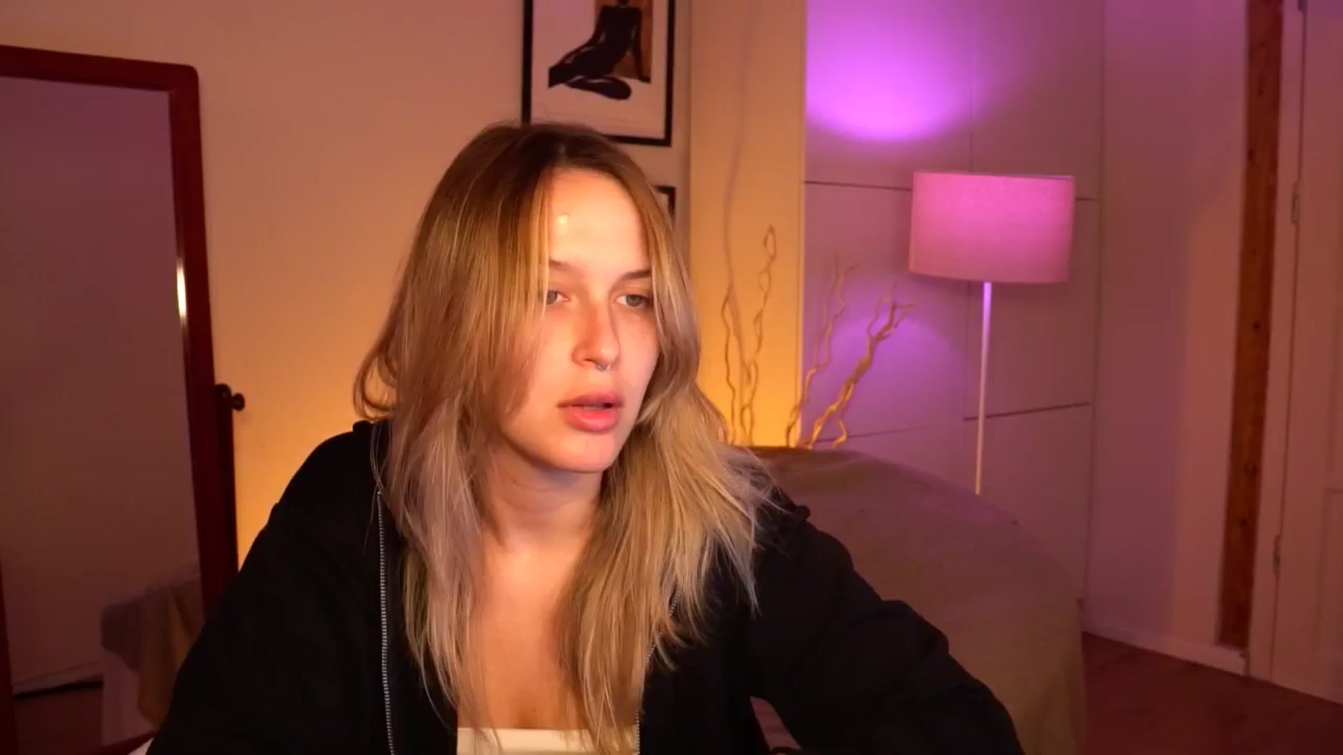 Gallery image thumbnail from sweetpulse_'s myfreecams stream on, 08/12/2024, 06:52 image 1 of 20