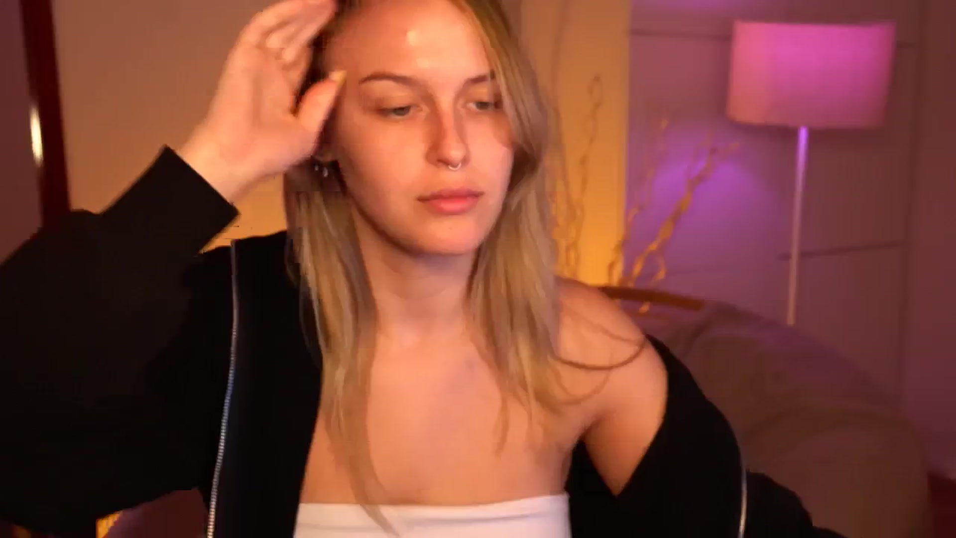 Gallery image thumbnail from sweetpulse_'s myfreecams stream on, 08/12/2024, 09:10 image 2 of 20