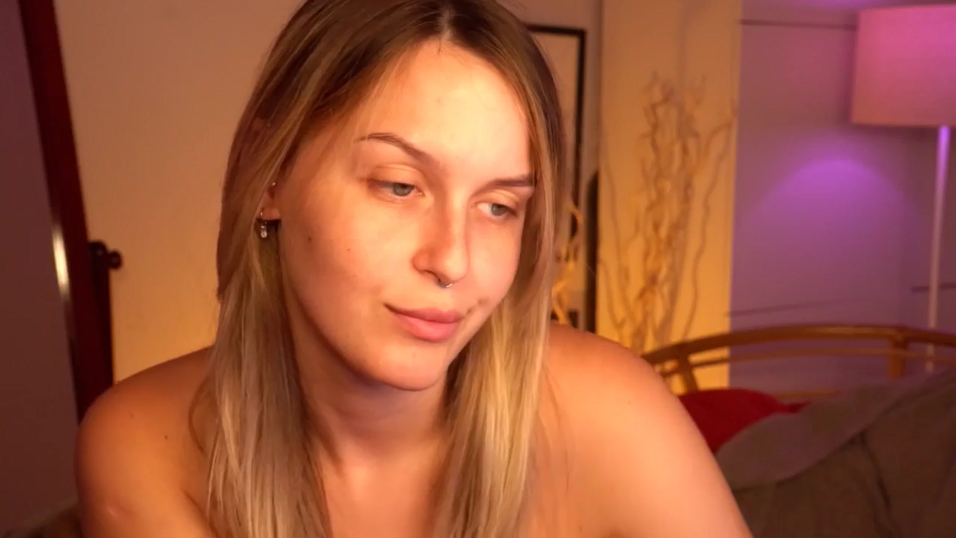 Gallery image thumbnail from sweetpulse_'s myfreecams stream on, 08/14/2024, 09:19 image 9 of 20