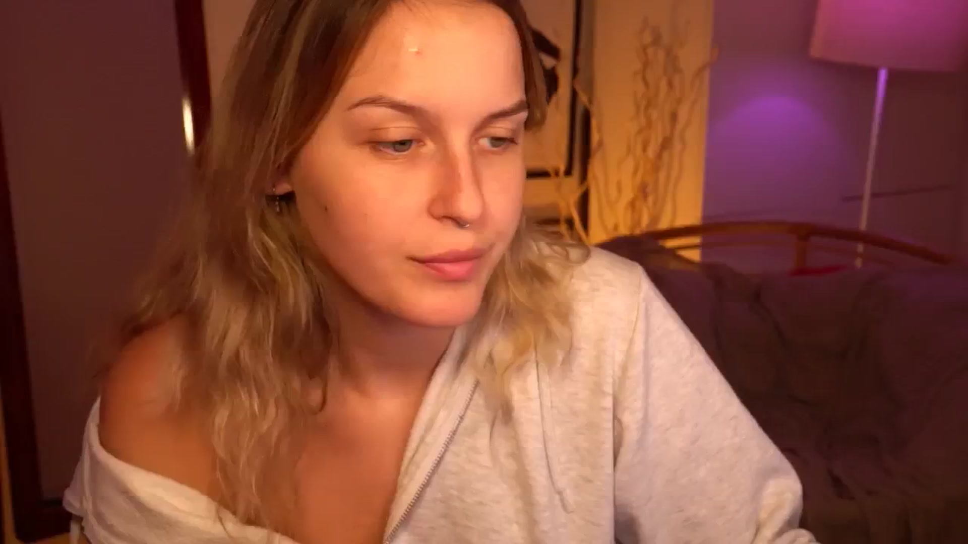 Gallery image thumbnail from sweetpulse_'s myfreecams stream on, 08/15/2024, 10:05 image 7 of 20