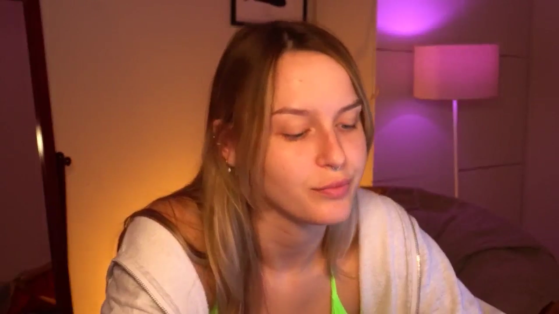 Gallery image thumbnail from sweetpulse_'s myfreecams stream on, 08/16/2024, 07:57 image 19 of 20