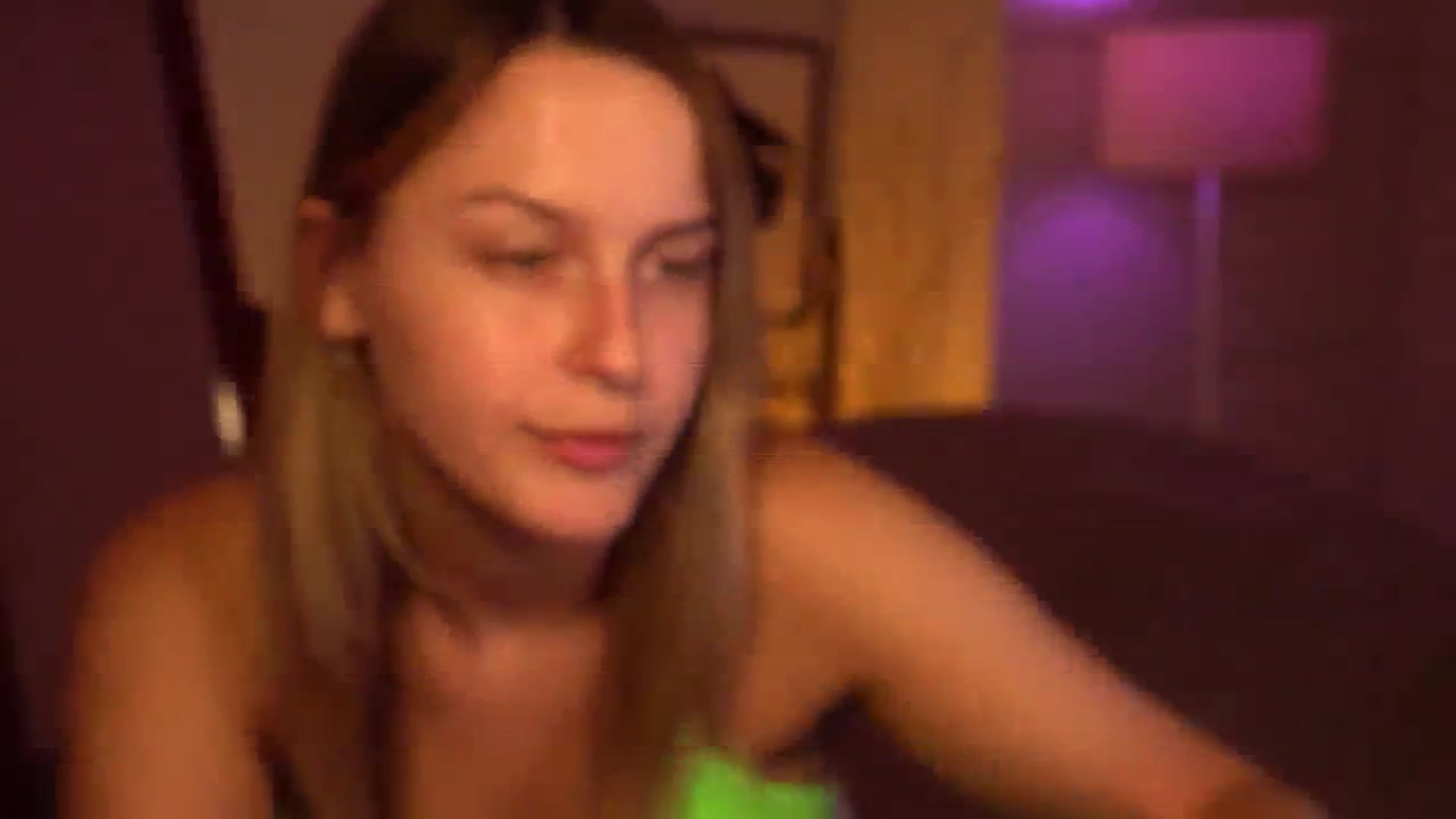 Gallery image thumbnail from sweetpulse_'s myfreecams stream on, 08/16/2024, 08:36 image 8 of 20