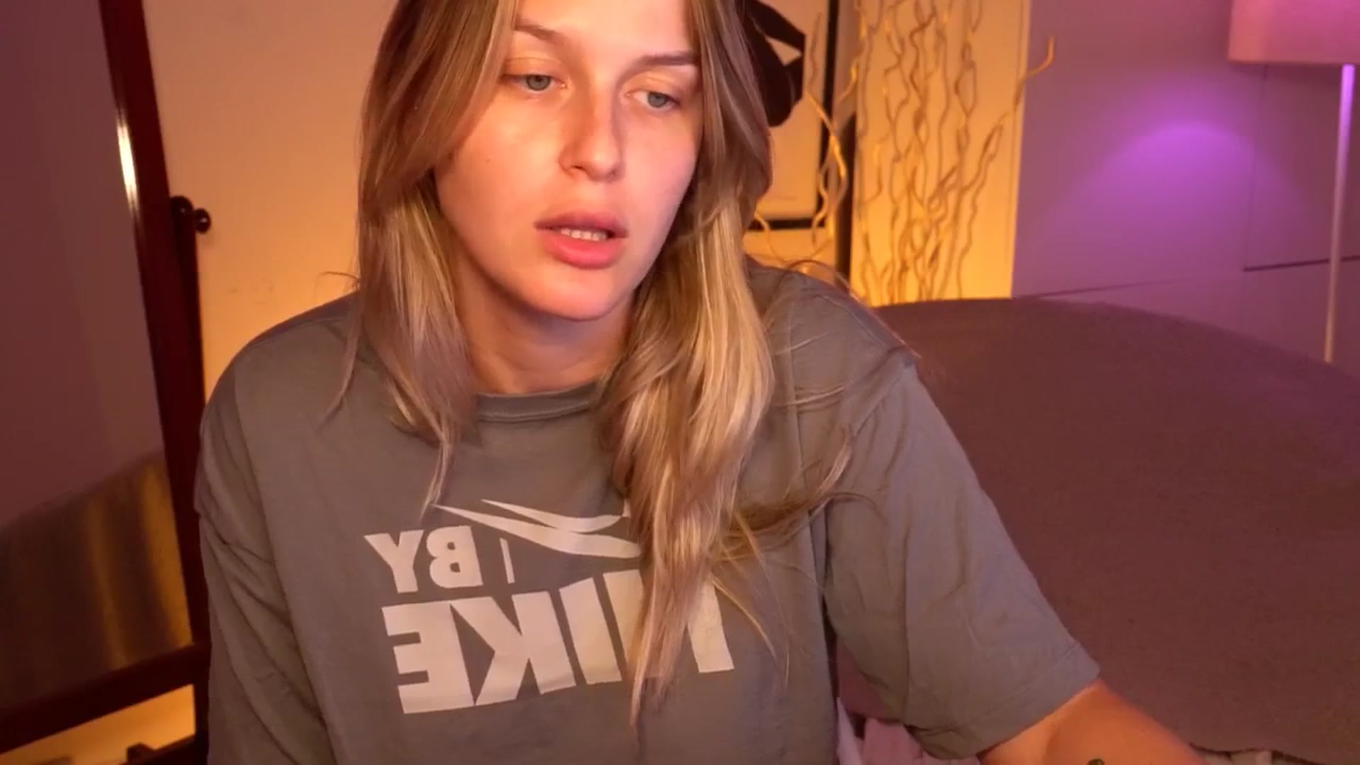 Gallery image thumbnail from sweetpulse_'s myfreecams stream on, 08/20/2024, 08:04 image 4 of 20