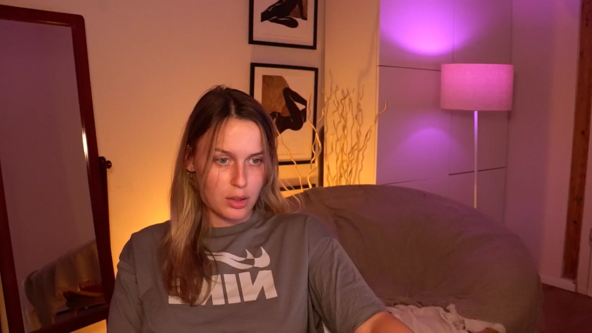 Gallery image thumbnail from sweetpulse_'s myfreecams stream on, 08/20/2024, 09:03 image 4 of 20