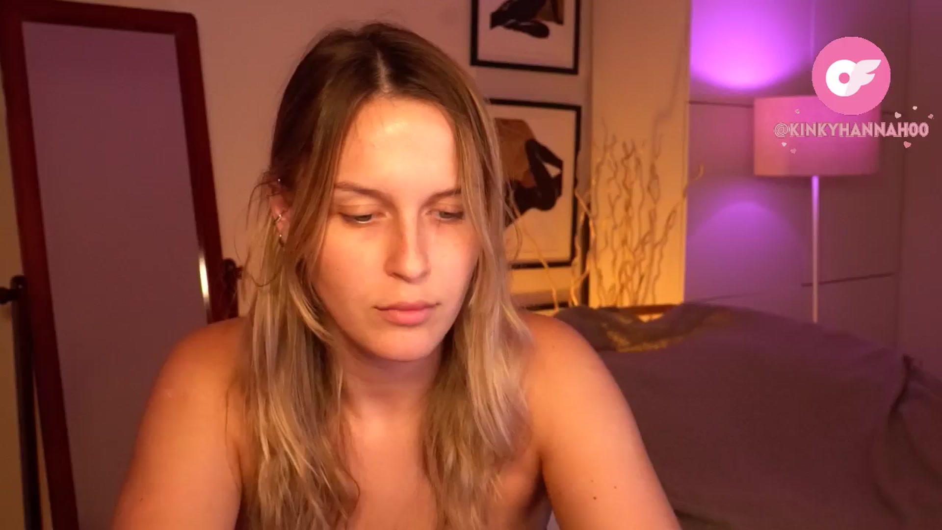 Gallery image thumbnail from sweetpulse_'s myfreecams stream on, 08/21/2024, 08:54 image 1 of 20