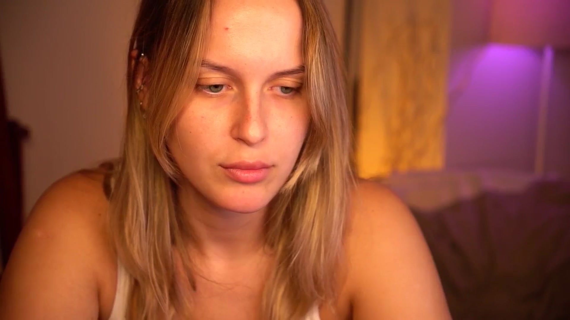 Gallery image thumbnail from sweetpulse_'s myfreecams stream on, 08/25/2024, 06:44 image 15 of 20