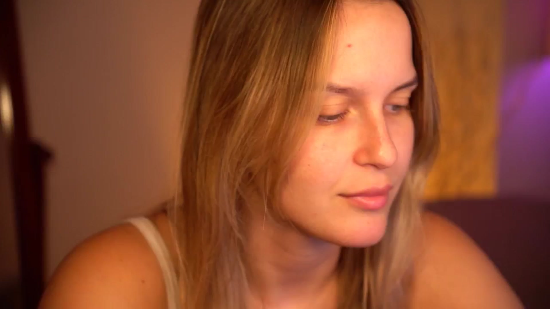 Gallery image thumbnail from sweetpulse_'s myfreecams stream on, 08/25/2024, 07:53 image 1 of 20