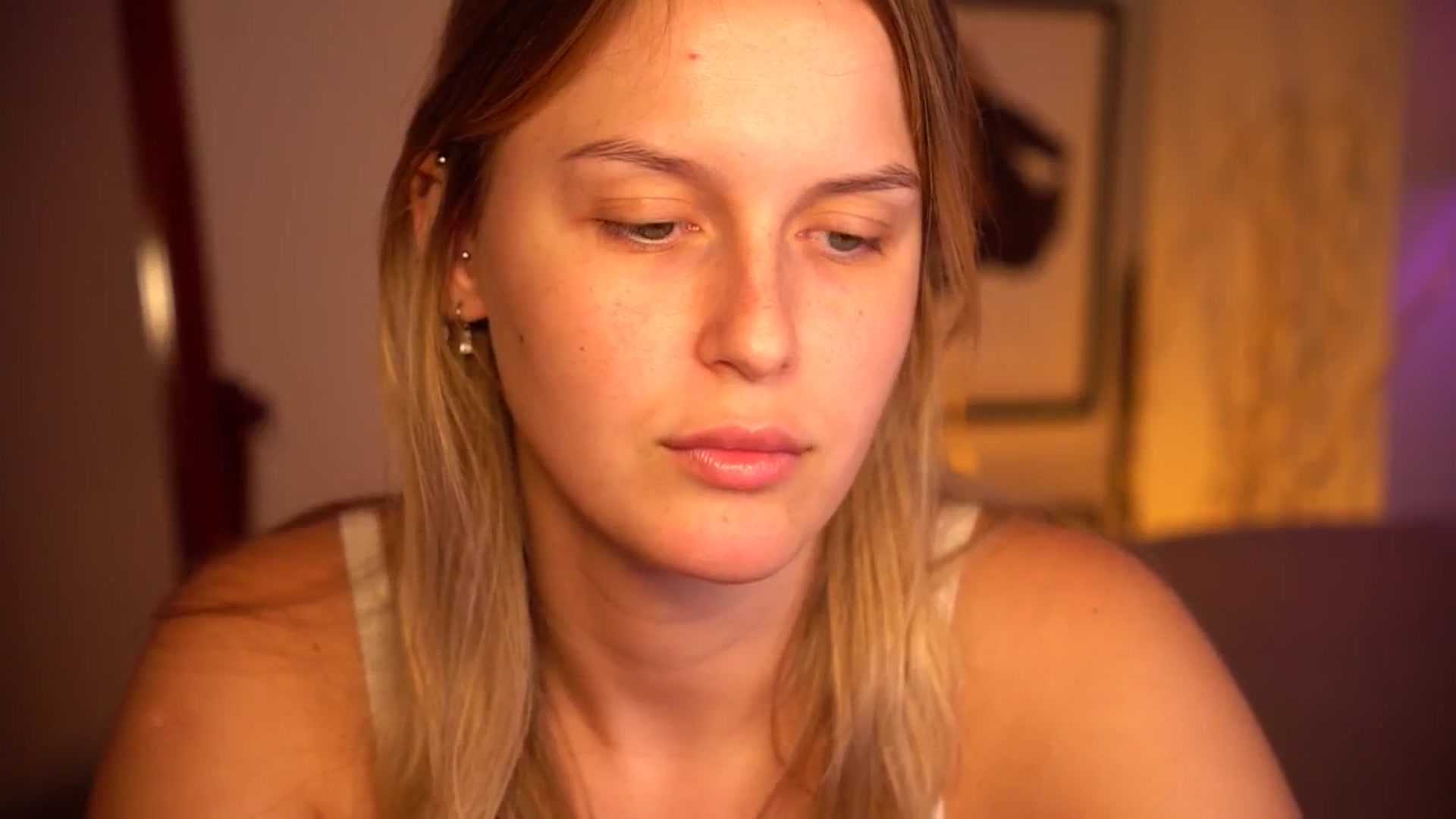 Gallery image thumbnail from sweetpulse_'s myfreecams stream on, 08/25/2024, 07:53 image 7 of 20