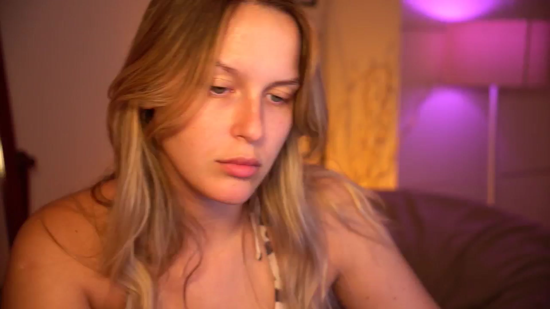 Gallery image thumbnail from sweetpulse_'s myfreecams stream on, 09/04/2024, 07:18 image 4 of 20