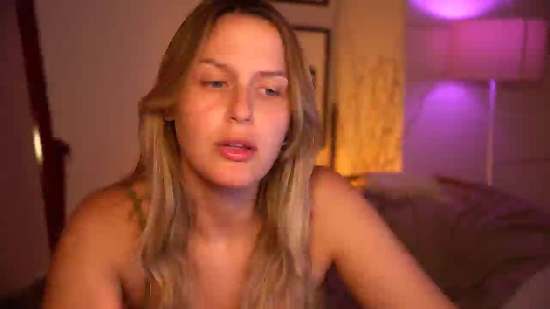 Gallery image thumbnail from sweetpulse_'s myfreecams stream on, 09/04/2024, 08:16 image 2 of 20