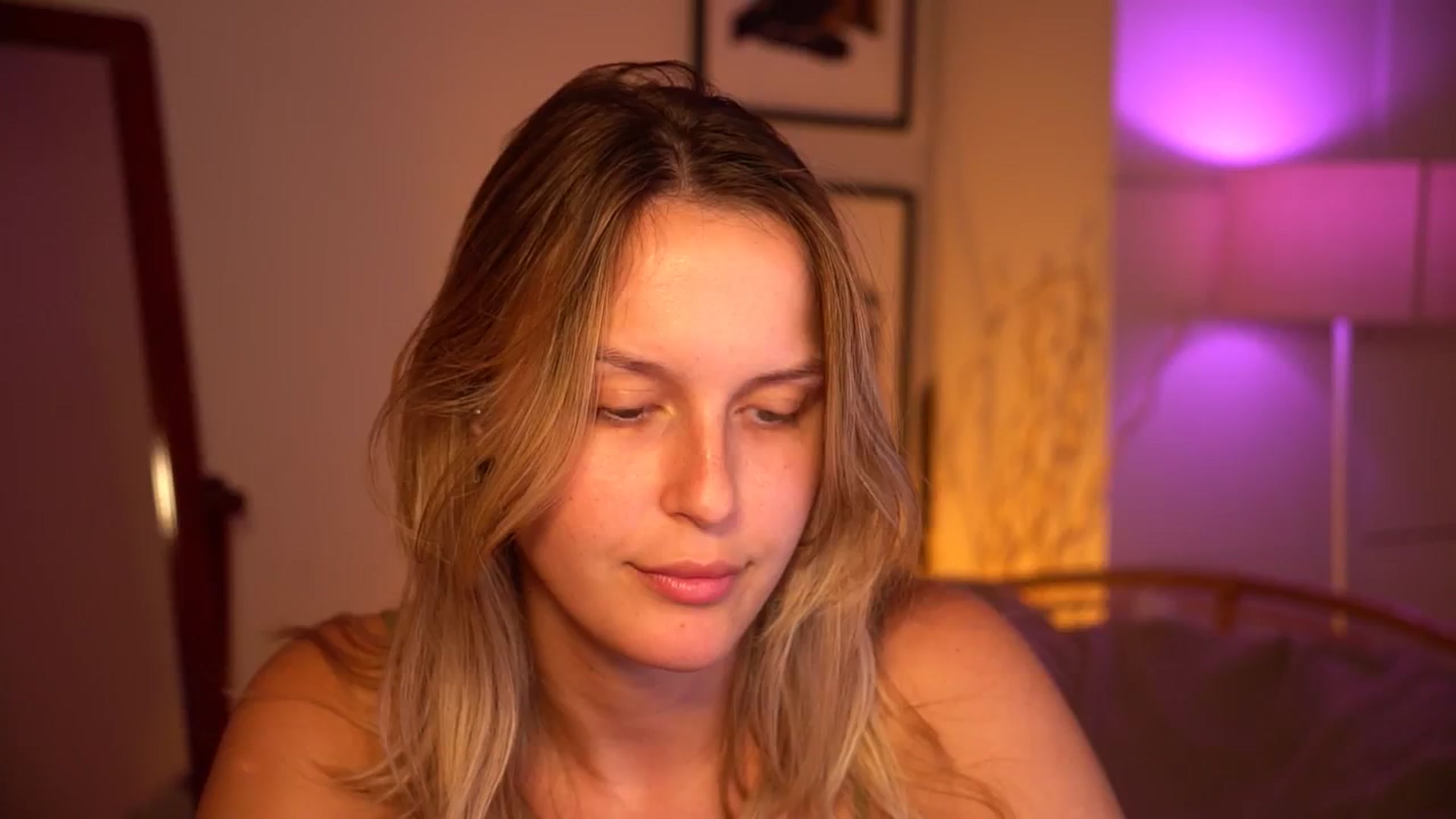 Gallery image thumbnail from sweetpulse_'s myfreecams stream on, 09/04/2024, 09:59 image 12 of 20