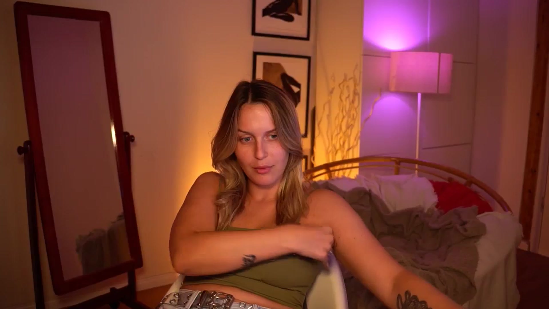 Gallery image thumbnail from sweetpulse_'s myfreecams stream on, 09/04/2024, 09:59 image 20 of 20