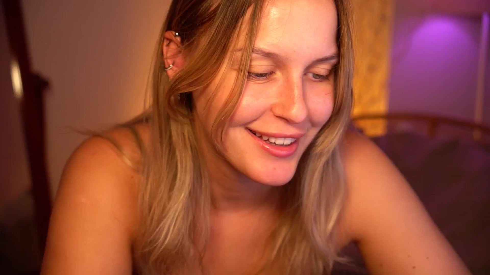 Gallery image thumbnail from sweetpulse_'s myfreecams stream on, 09/04/2024, 09:59 image 3 of 20