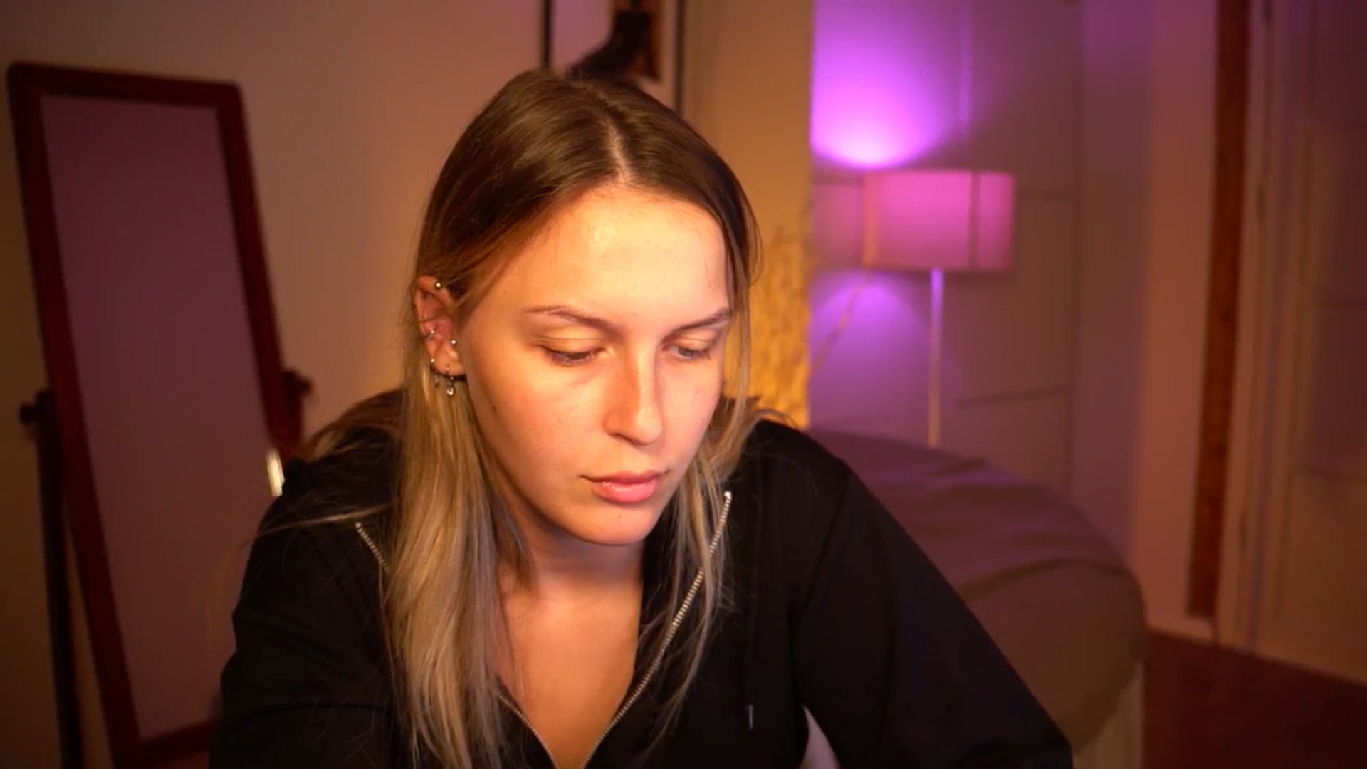 Gallery image thumbnail from sweetpulse_'s myfreecams stream on, 09/05/2024, 06:18 image 19 of 20