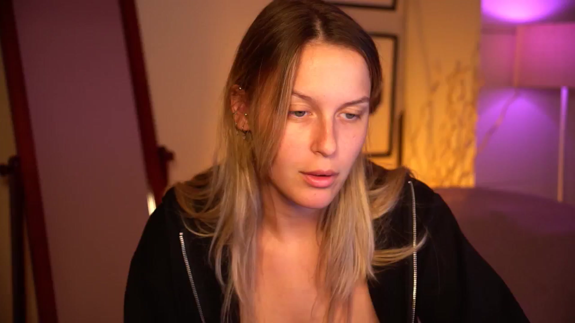 Gallery image thumbnail from sweetpulse_'s myfreecams stream on, 09/05/2024, 08:44 image 5 of 20